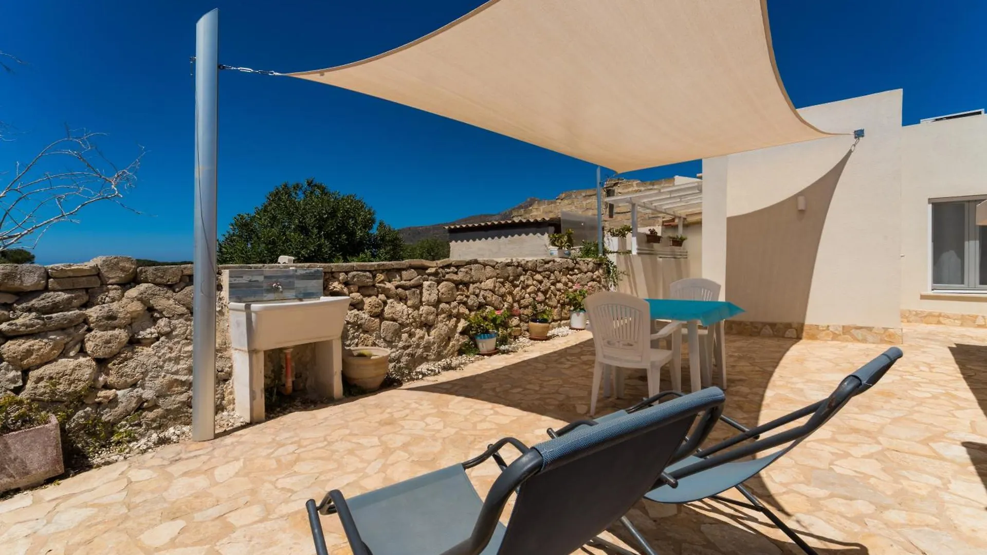 Antichi Mulini Guest House Favignana Italy
